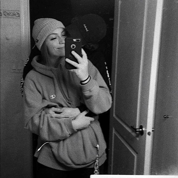 Meet your Posher, Clara - Picture 1 of 1